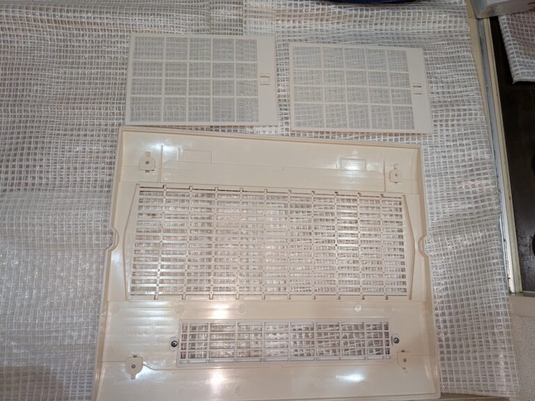 PXL_20250903_005703540